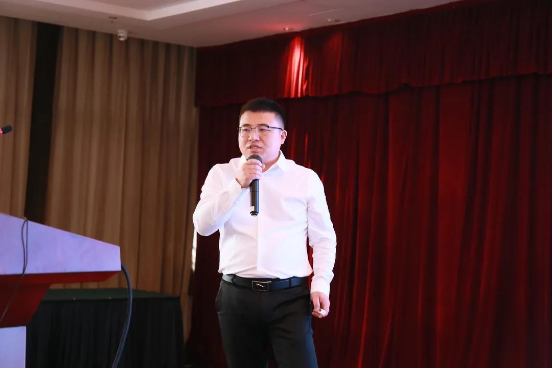 加氣協(xié)會(huì )主辦、東岳機械承辦的第五屆加氣混凝土行業(yè)總工程師論壇暨2021綠色低碳論壇圓滿(mǎn)召開(kāi)